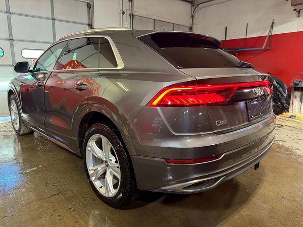 2019 AUDI Q8