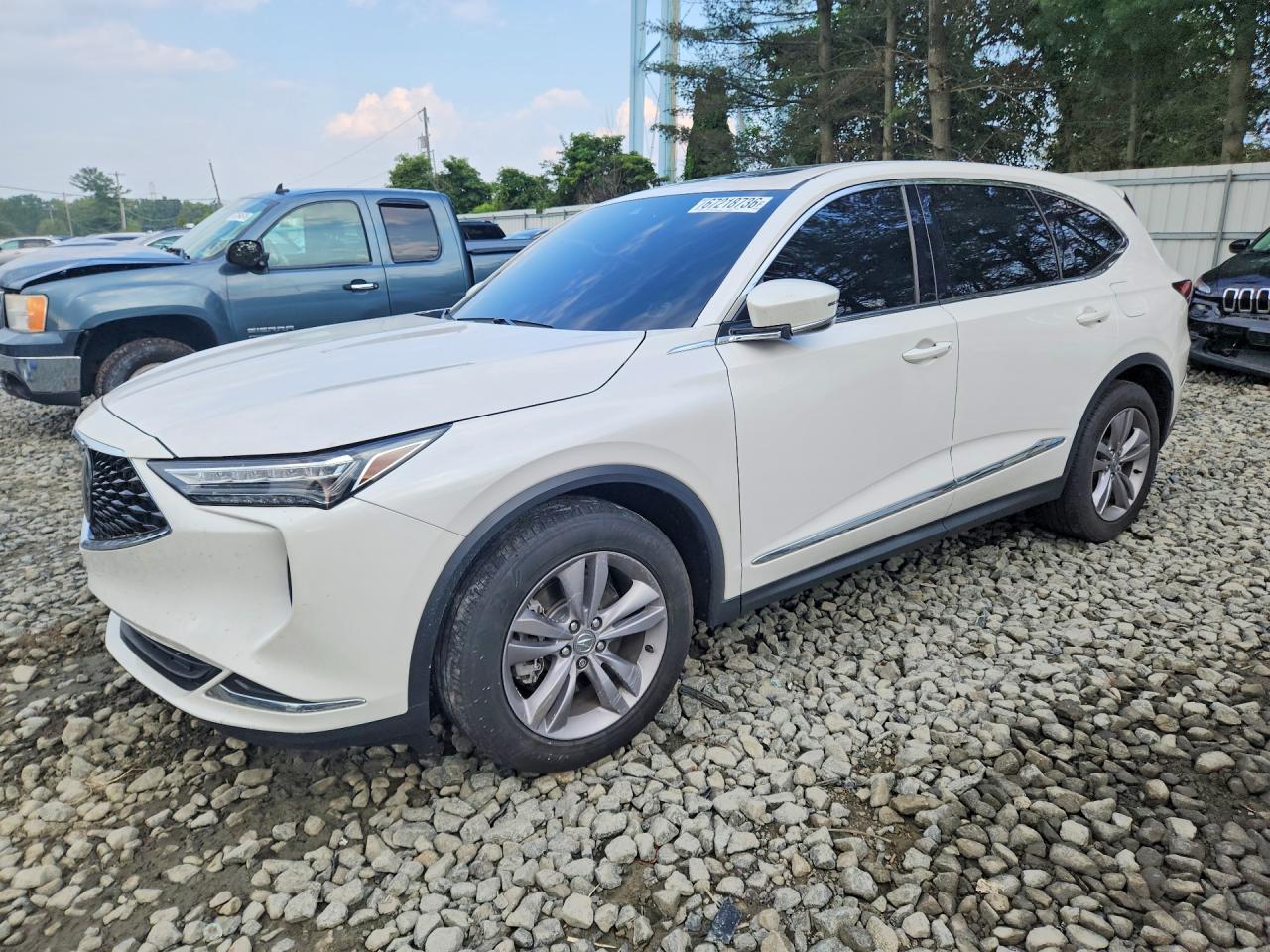 2023 ACURA MDX SH-AWD — Front 3/4