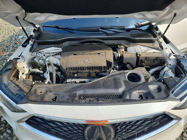 2023 ACURA MDX SH-AWD — Engine bay