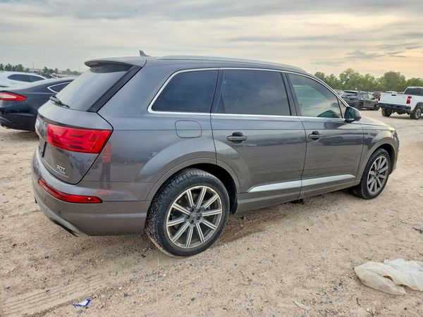 2018 AUDI Q7 quattro Prestige