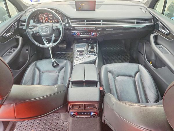 2018 AUDI Q7 quattro Prestige