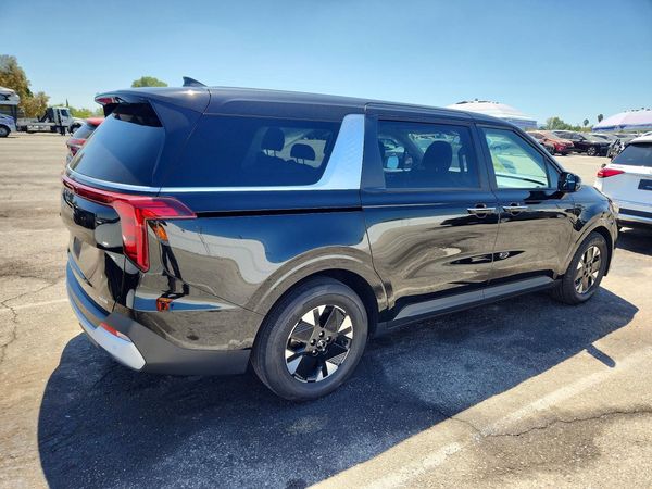 2025 KIA CARNIVAL