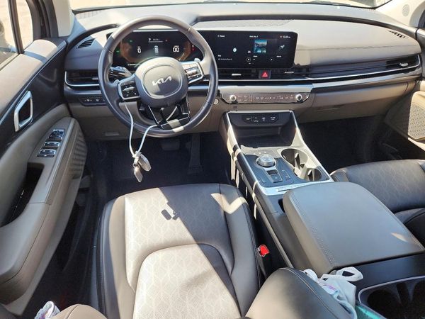 2025 KIA CARNIVAL