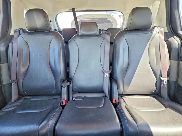 2025 KIA CARNIVAL