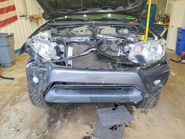 2015 TOYOTA TACOMA Delux Grade — Engine bay