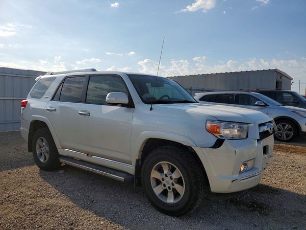 2013 TOYOTA 4RUNNER — Passenger 3/4