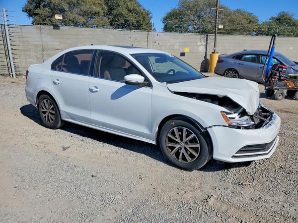 2017 VOLKSWAGEN JETTA