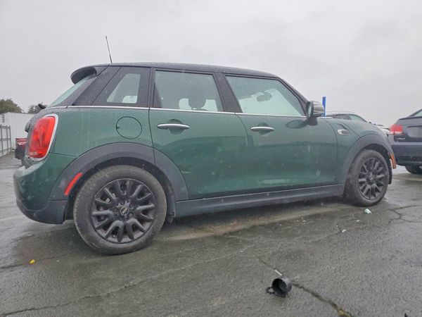 2018 MINI COOPER
