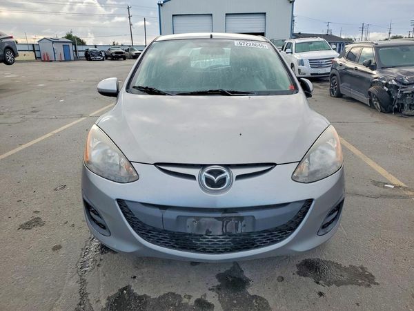 2013 MAZDA MAZDA2