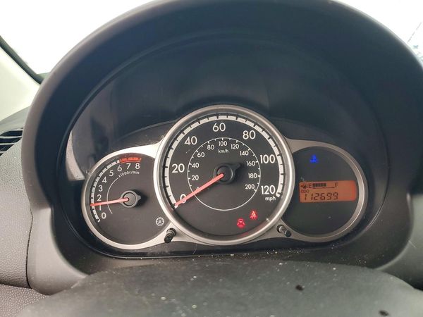 2013 MAZDA MAZDA2