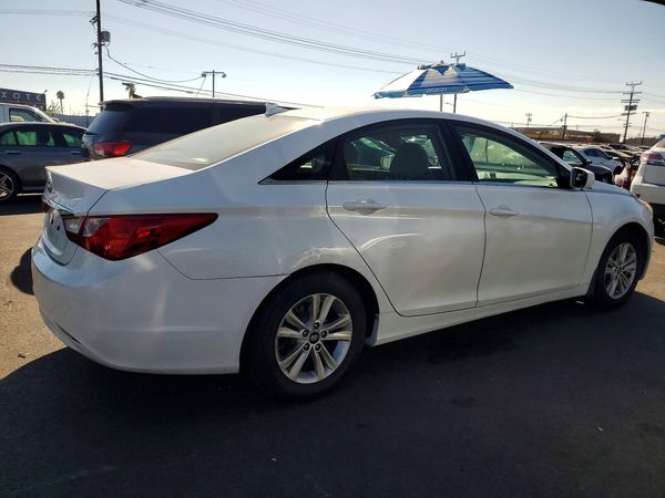 2012 HYUNDAI SONATA