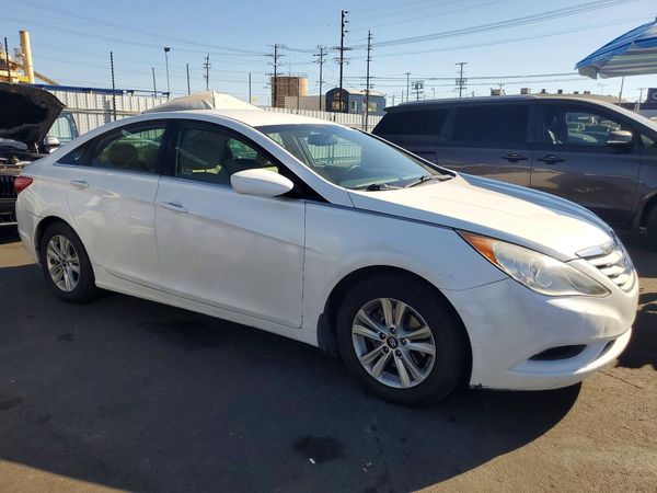 2012 HYUNDAI SONATA