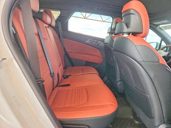 2026 KIA SPORTAGE