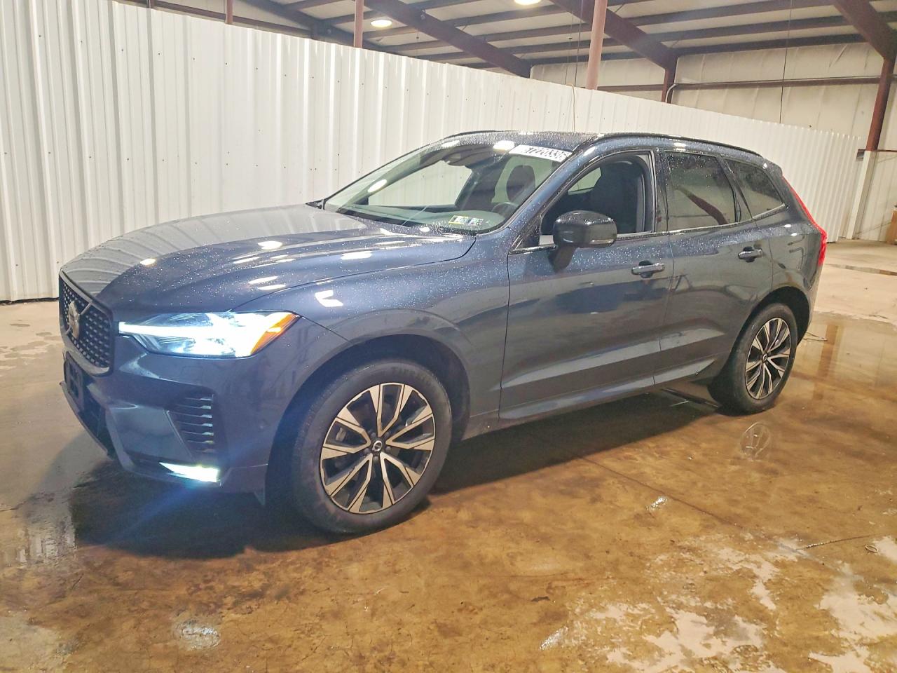 2024 VOLVO XC60 Plus Dark