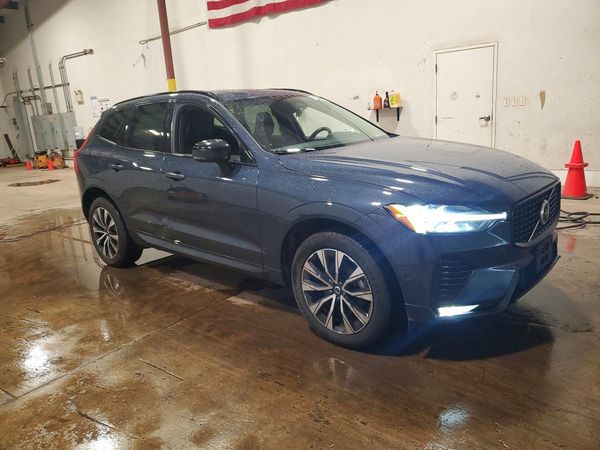 2024 VOLVO XC60 Plus Dark