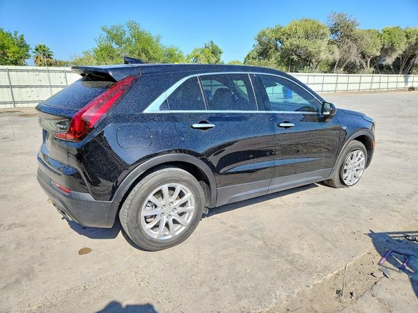 2022 CADILLAC XT4