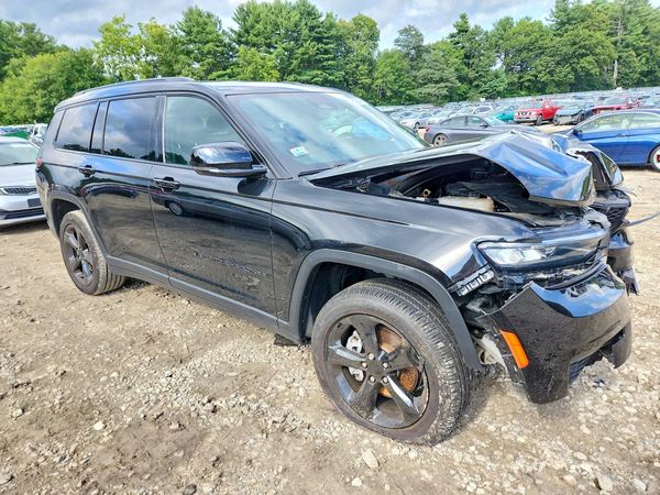 2023 JEEP GRAND CHEROKEE Laredo, Altitude