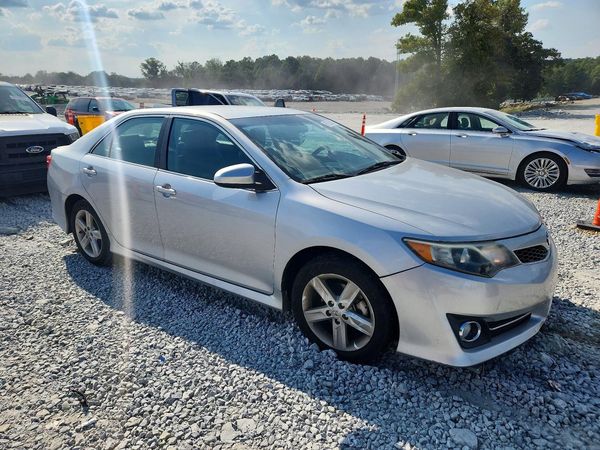 2012 TOYOTA CAMRY
