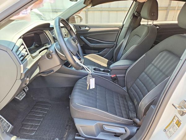 2023 VOLKSWAGEN JETTA