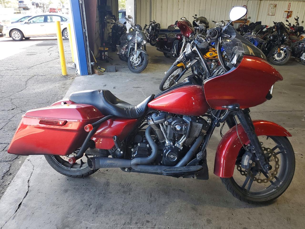 2018 HARLEY-DAVIDSON FLTRXS
