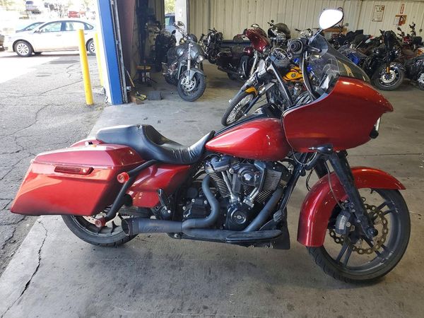 2018 HARLEY-DAVIDSON FLTRXS