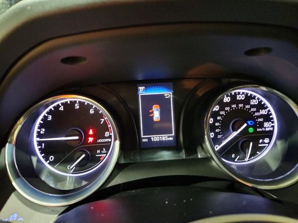 2020 TOYOTA CAMRY SE
