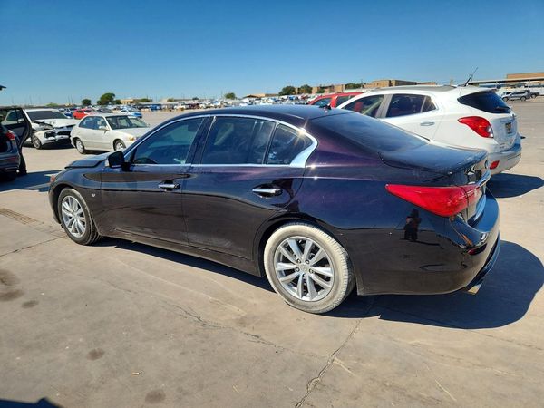 2015 INFINITI Q50