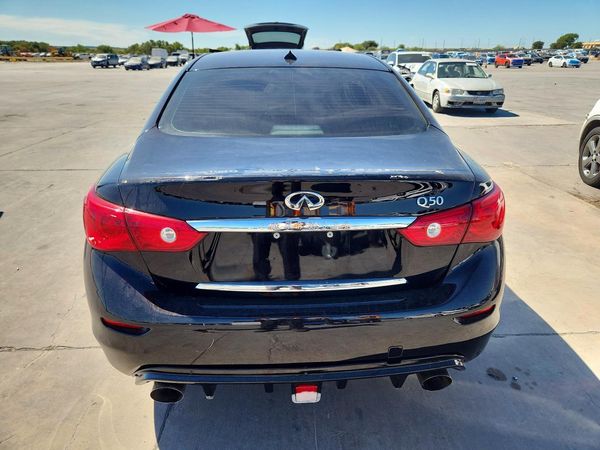 2015 INFINITI Q50