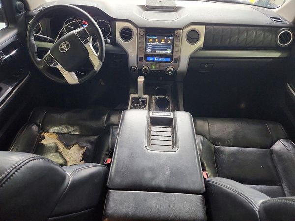 2016 TOYOTA TUNDRA