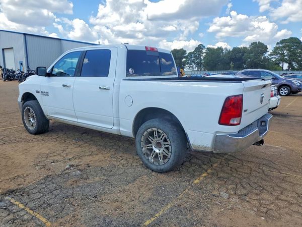 2013 RAM 1500 SLT