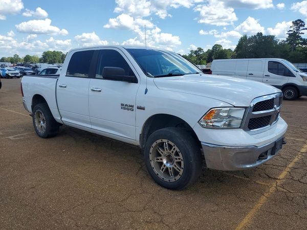 2013 RAM 1500 SLT