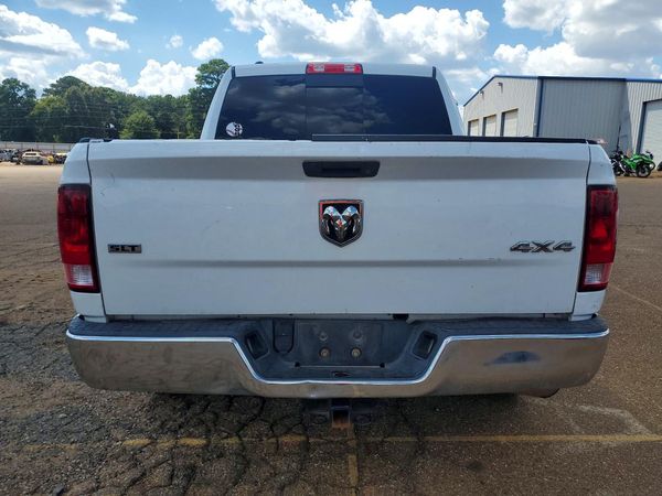 2013 RAM 1500 SLT