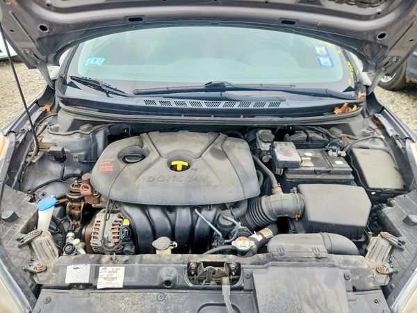2012 HYUNDAI ELANTRA GLS(Middle grade)