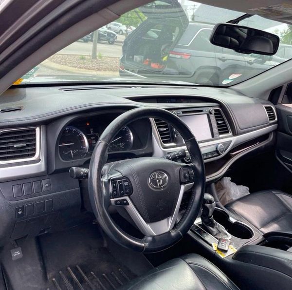2016 TOYOTA HIGHLANDER Base/Hybrid