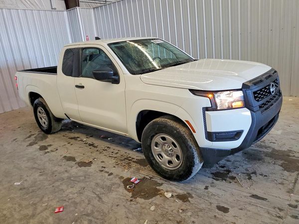 2025 NISSAN FRONTIER