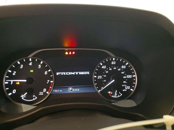 2025 NISSAN FRONTIER
