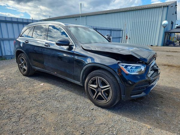 2021 MERCEDES-BENZ GLC