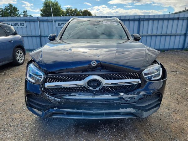 2021 MERCEDES-BENZ GLC