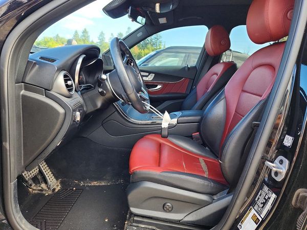2021 MERCEDES-BENZ GLC