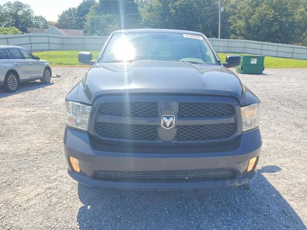 2014 RAM 1500 ST