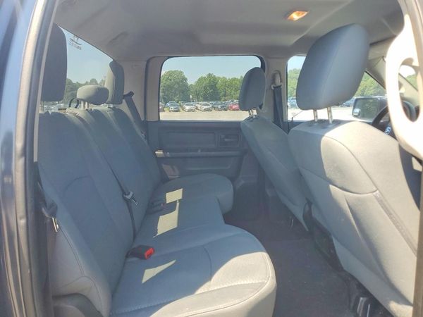2014 RAM 1500 ST