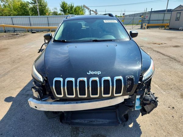2015 JEEP CHEROKEE Sport