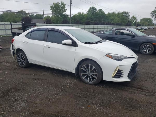 2017 TOYOTA COROLLA