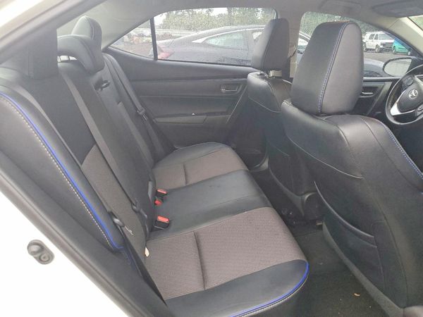 2017 TOYOTA COROLLA