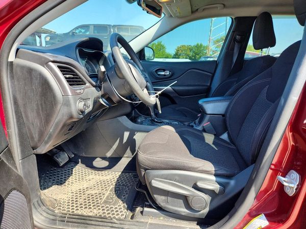 2019 JEEP CHEROKEE