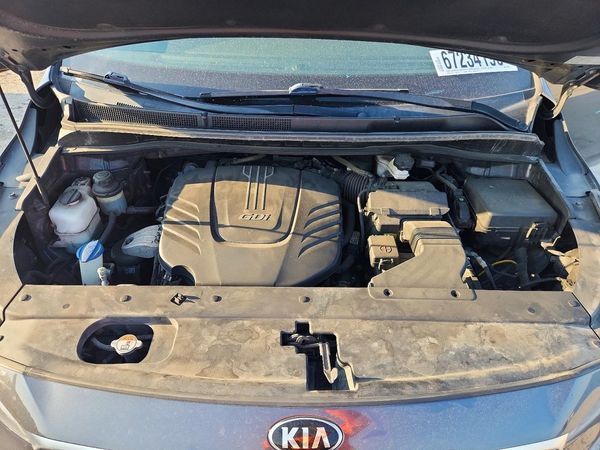 2017 KIA SEDONA LX