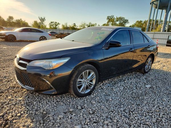 2015 TOYOTA CAMRY