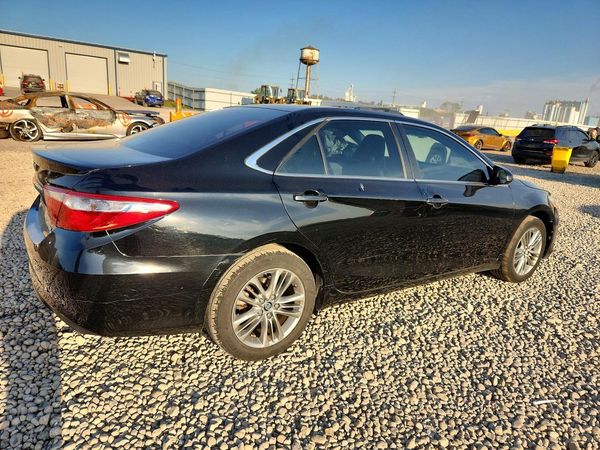 2015 TOYOTA CAMRY