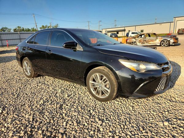 2015 TOYOTA CAMRY