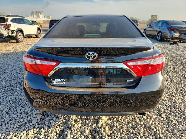 2015 TOYOTA CAMRY